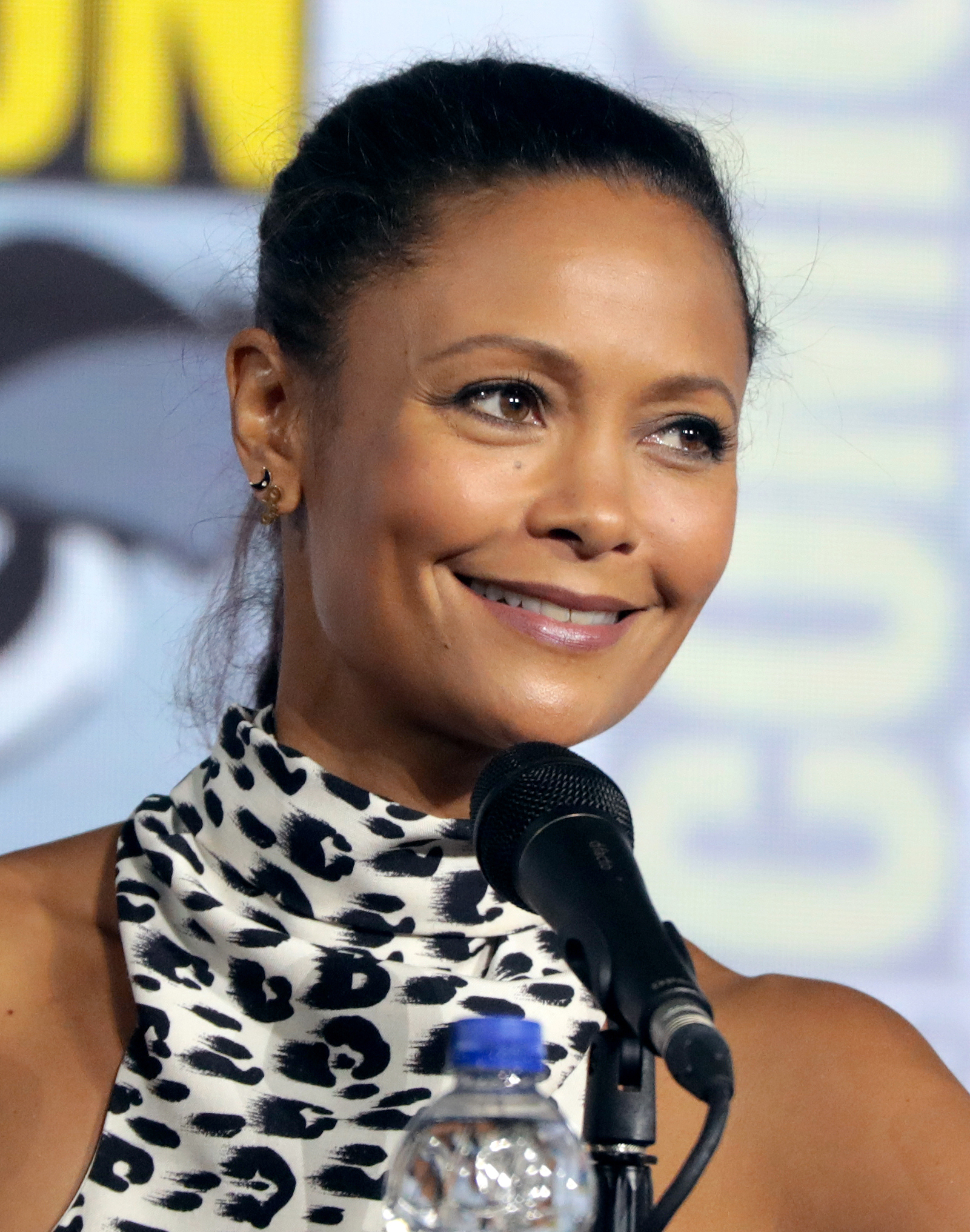 thandie newton hot pics 0020