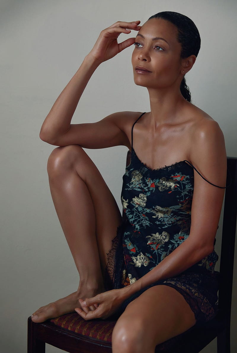 thandie newton hot pics 0027