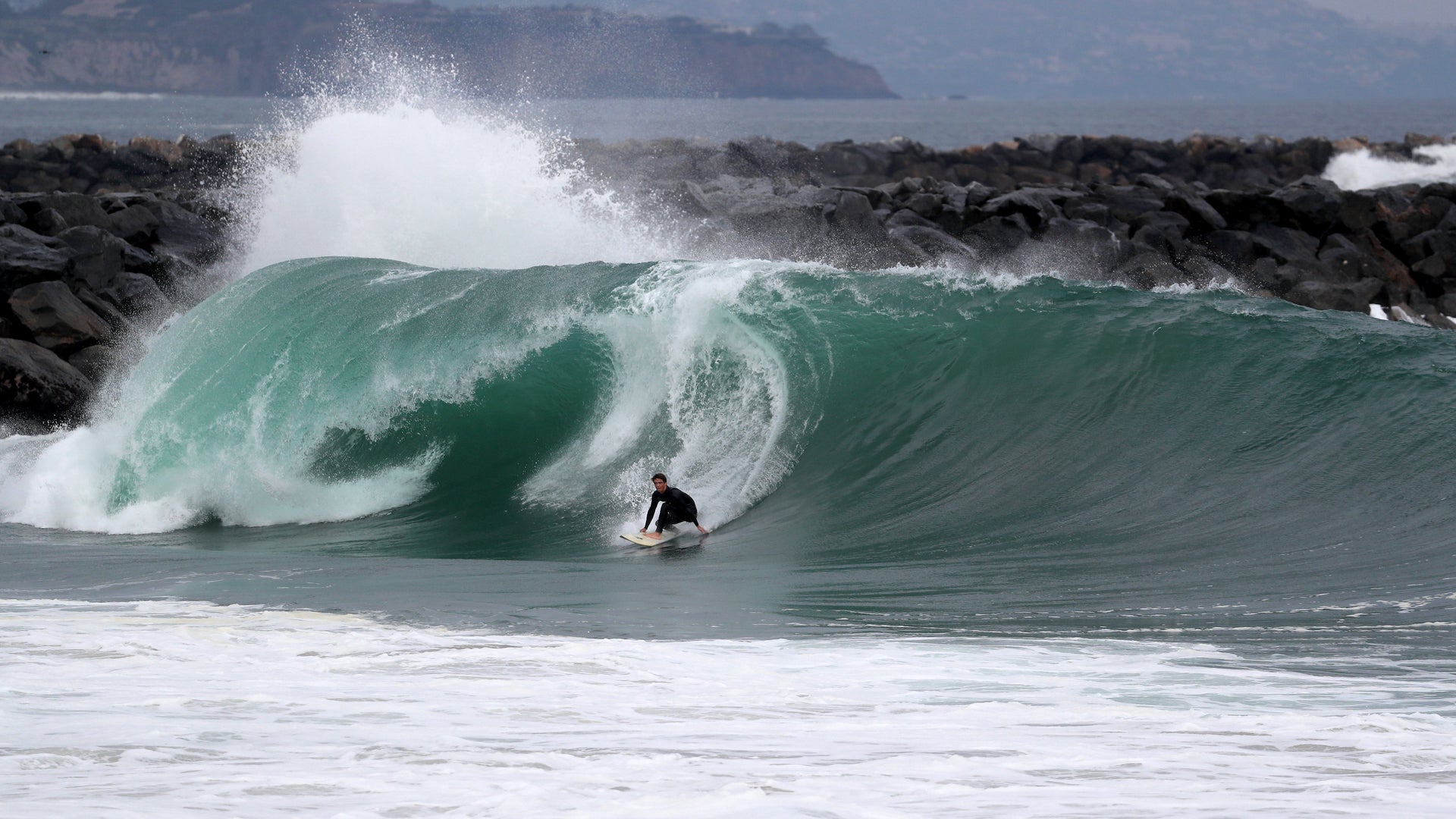 the wedge big waves 0024