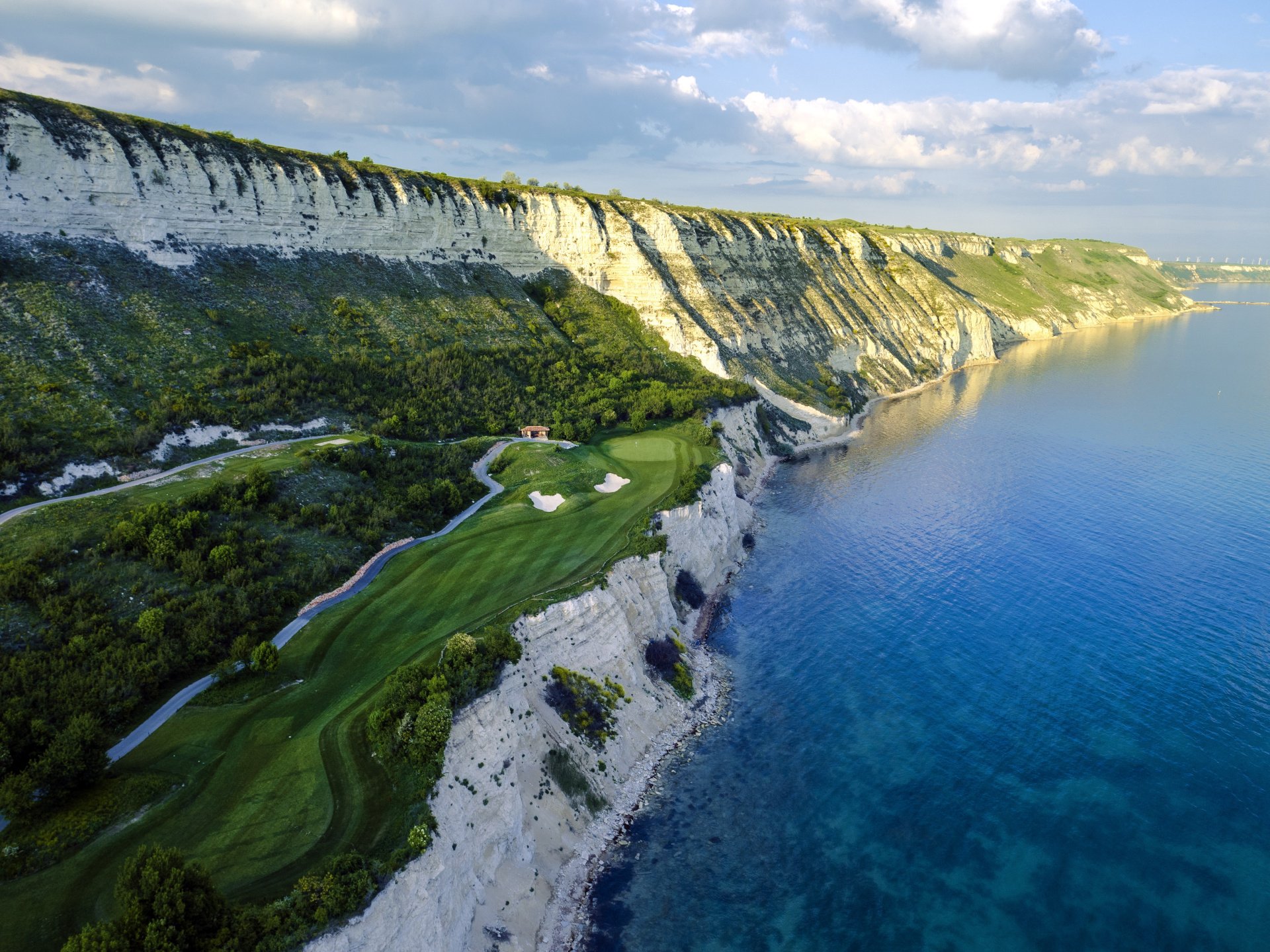 Thracian Cliffs highlights.