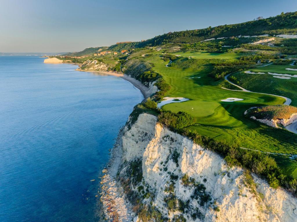 thracian cliffs hole 6 0015