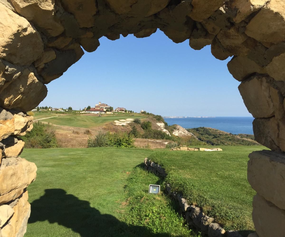 thracian cliffs hole 6 0041
