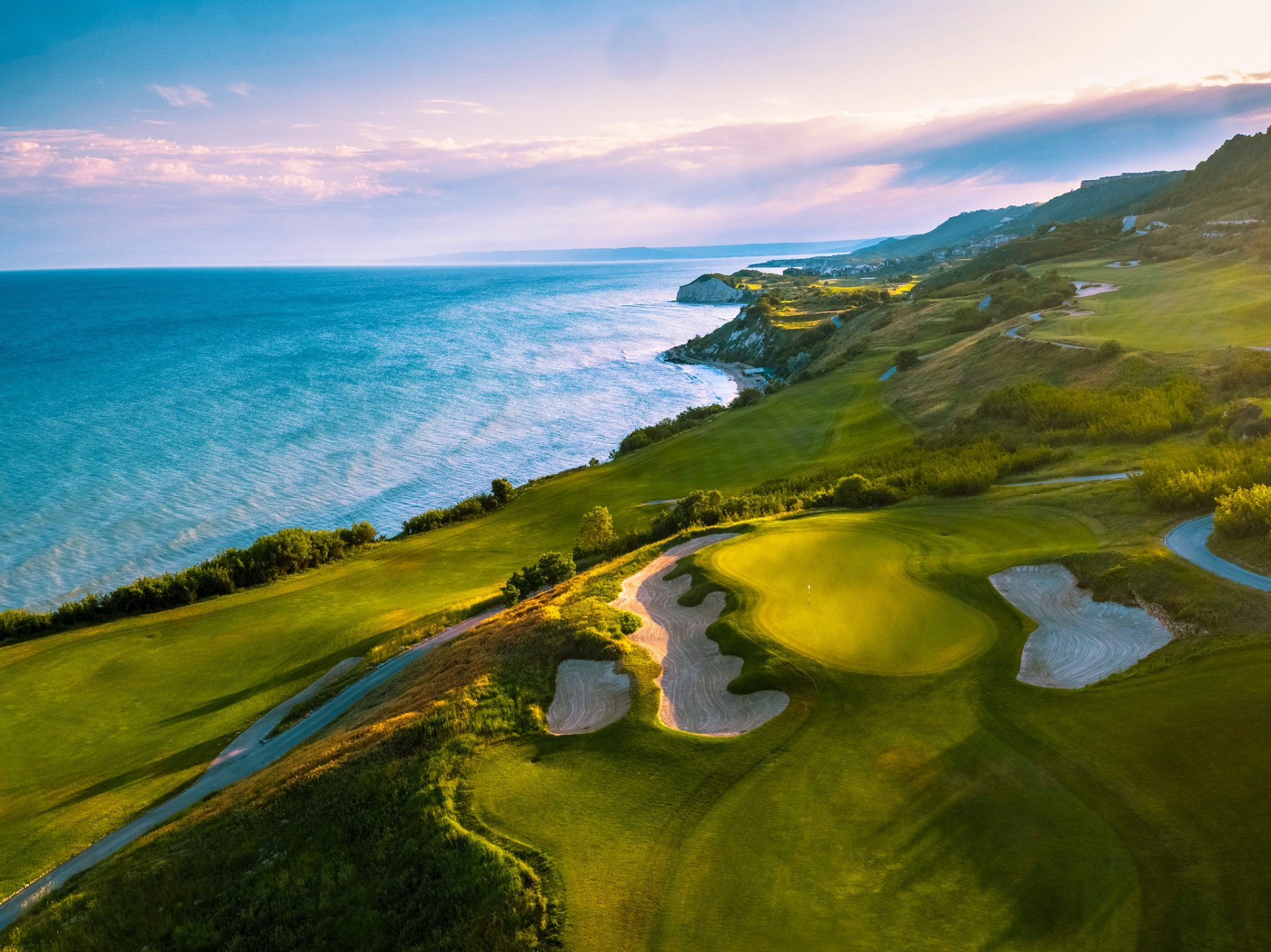 Thracian Cliffs scorecard