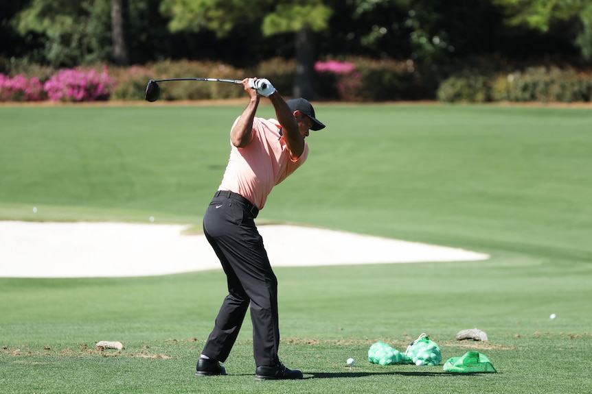 tiger backswing 0044