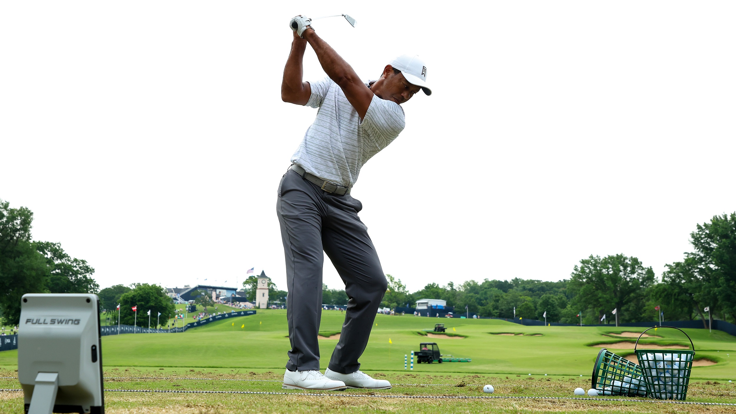 tiger top of swing 0010