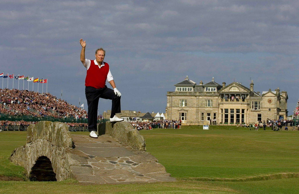 tiger woods st andrews bridge 0015