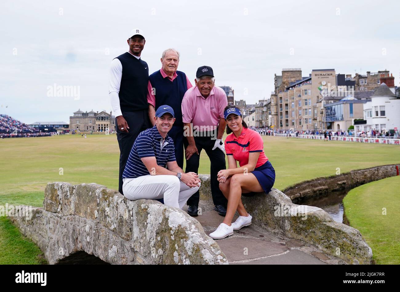 tiger woods st andrews bridge 0017