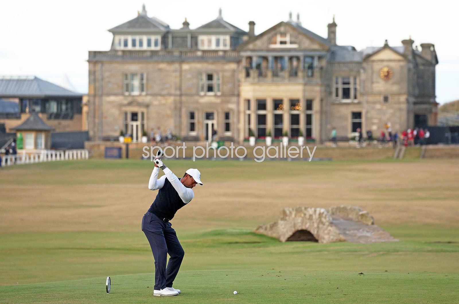 tiger woods st andrews bridge 0023
