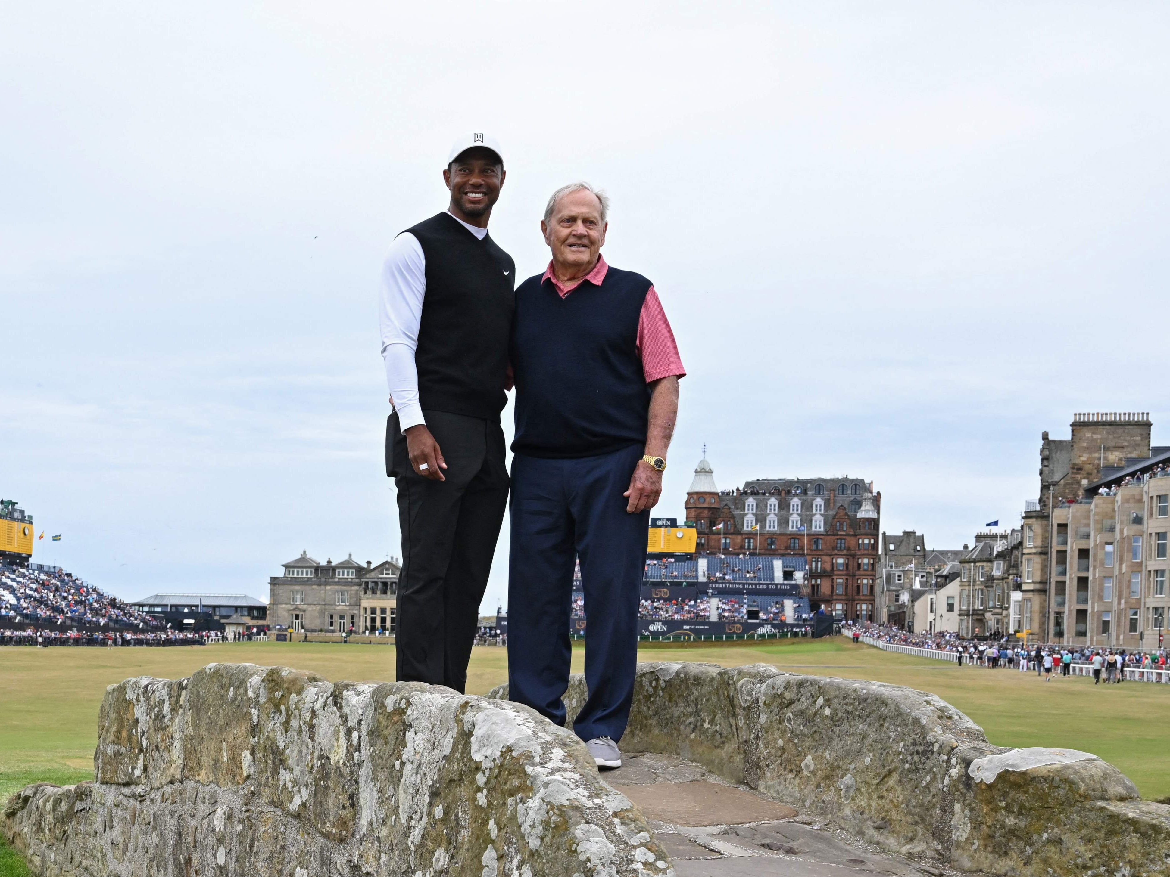 tiger woods swilcan bridge