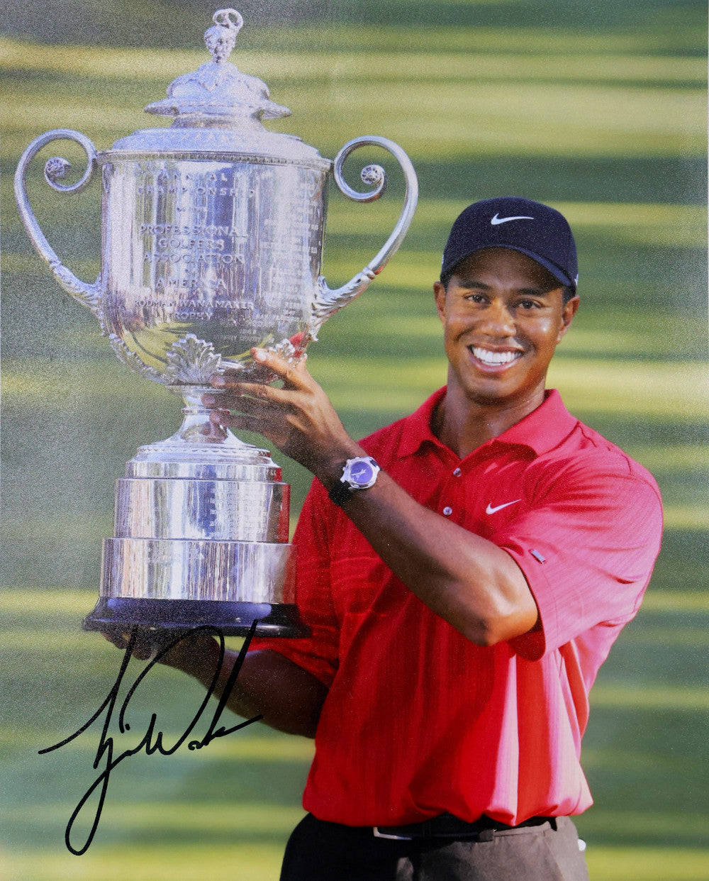 Tiger Woods trophy 0017