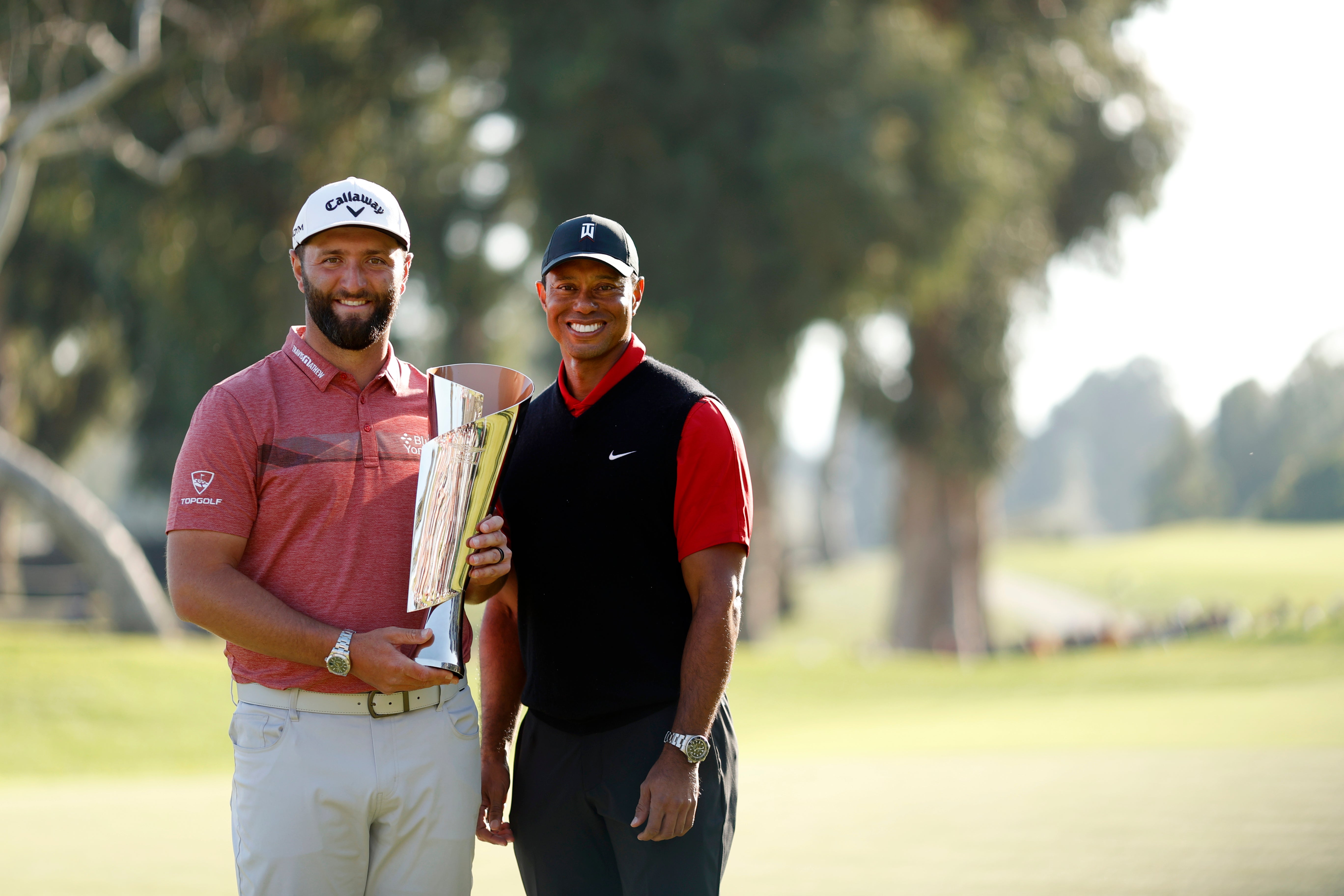 Tiger Woods trophy 0036