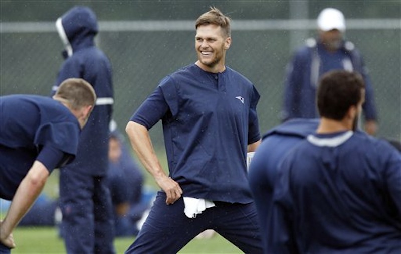 Tom Brady injury update 2012.