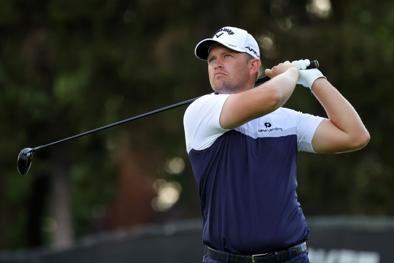 tom lewis golfer 0022