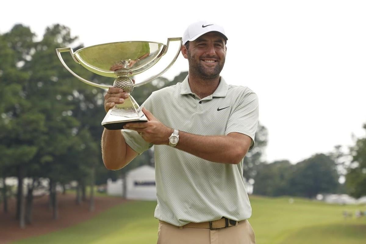 tour championship trophy 0016