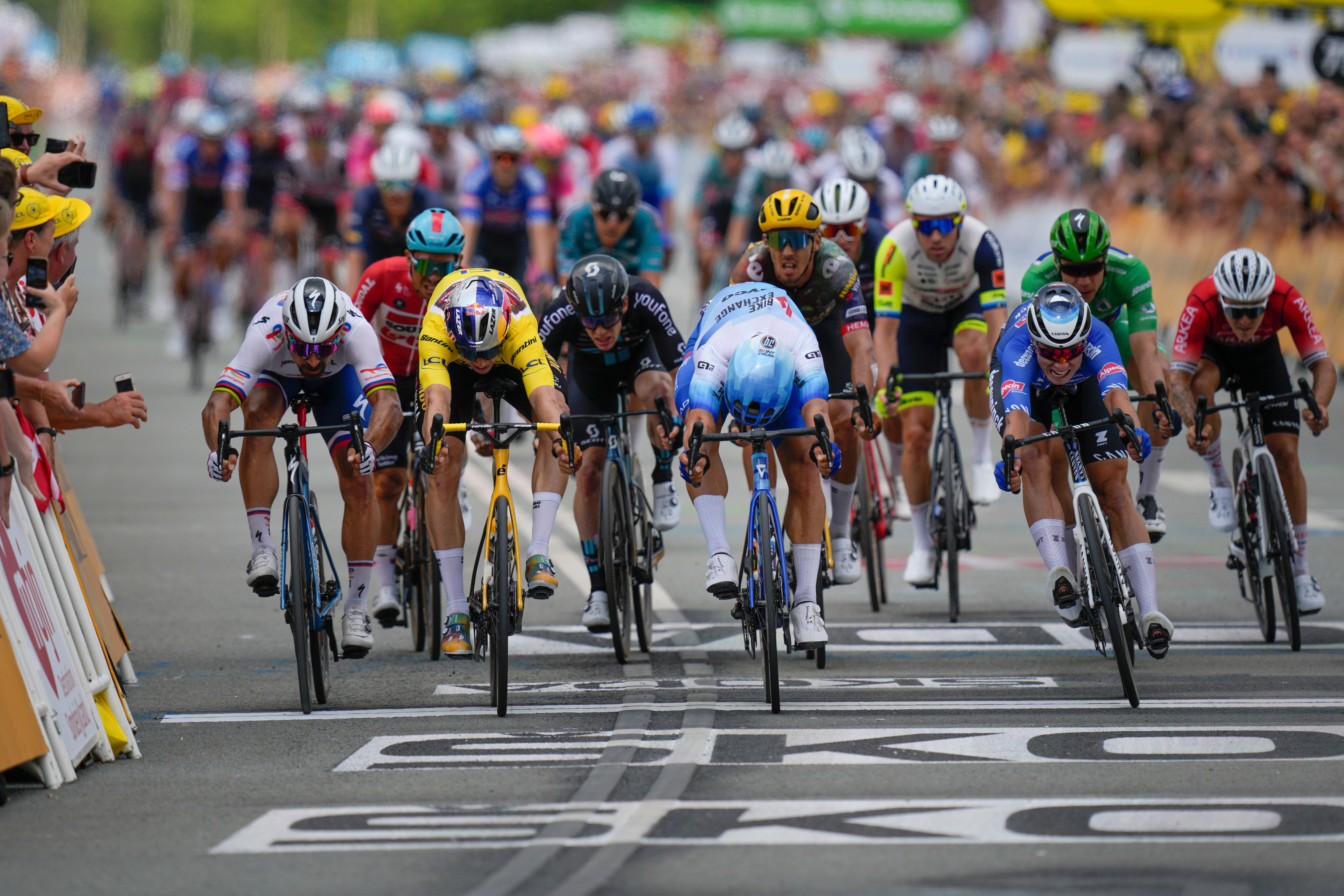 tour de france finish line 0010