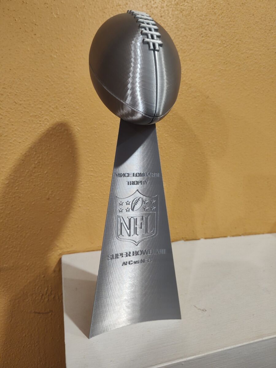 trophy for super bowl 0009