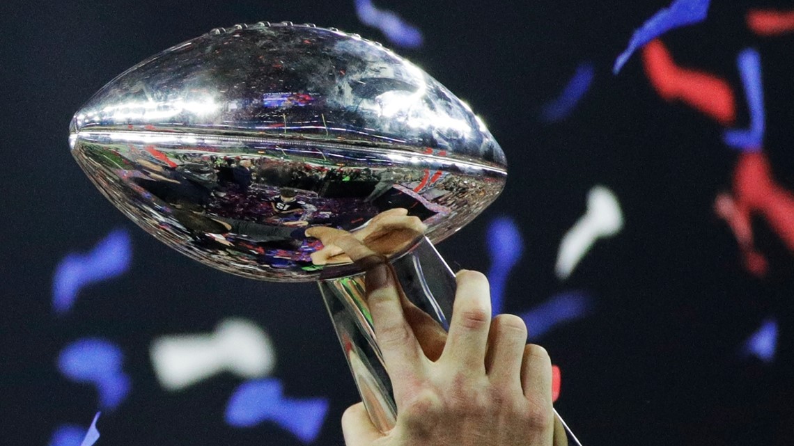 trophy for super bowl 0017
