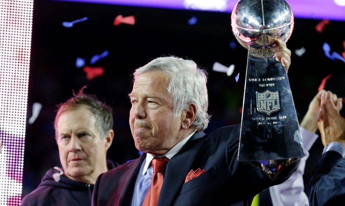 trophy for super bowl 0038