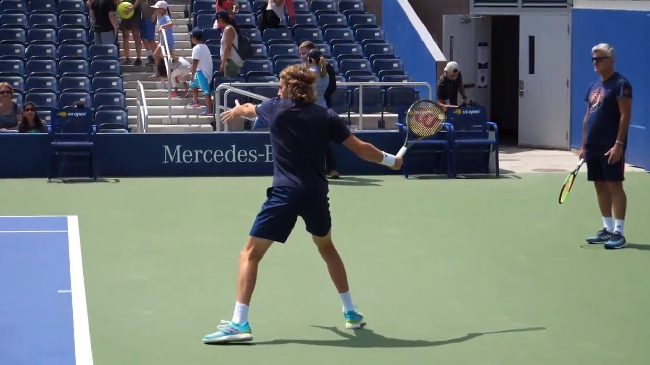 Tsitsipas forehand mechanics.