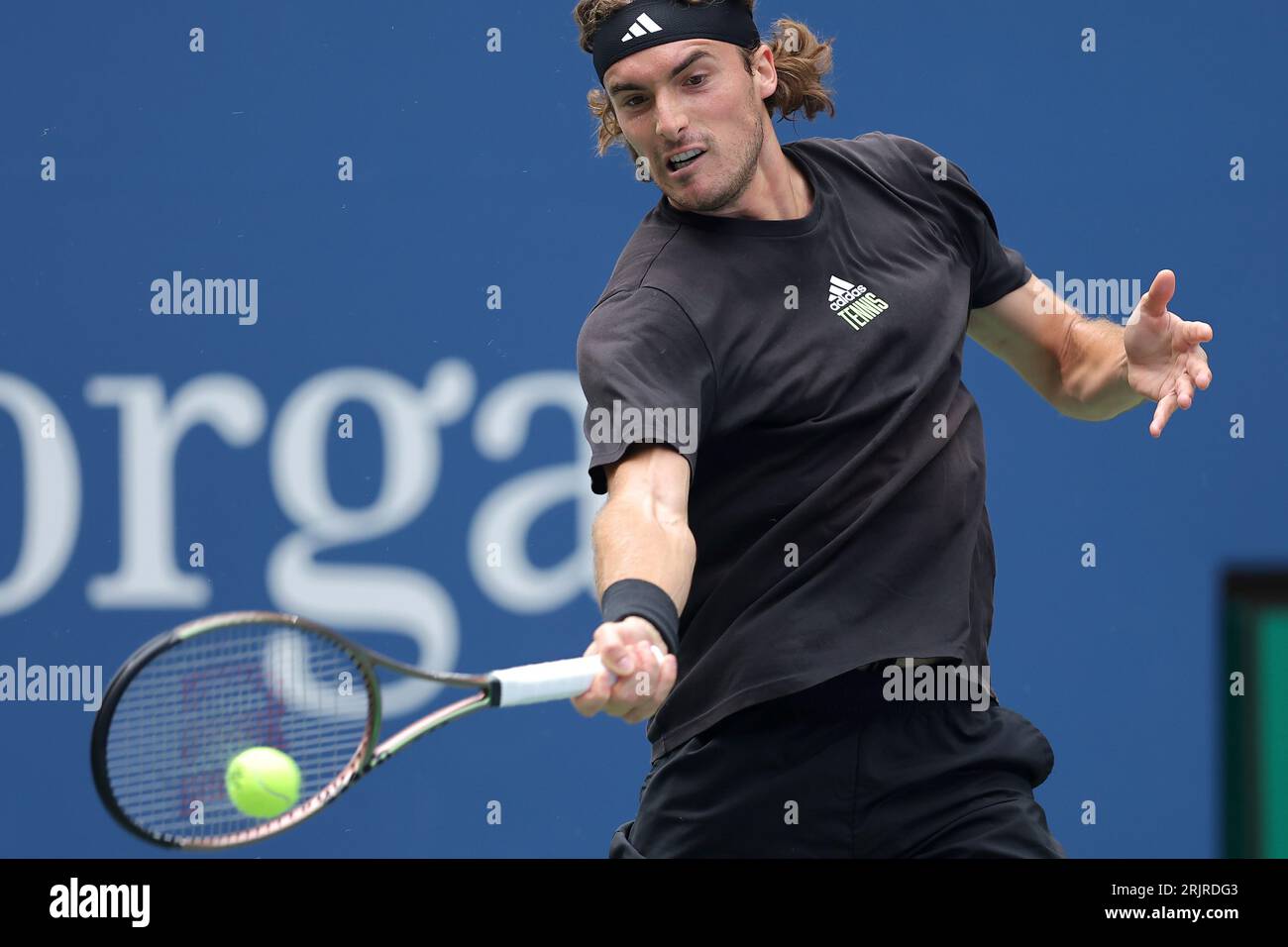 tsitsipas forehand 0022