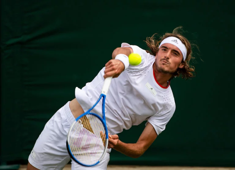 tsitsipas serve 0011
