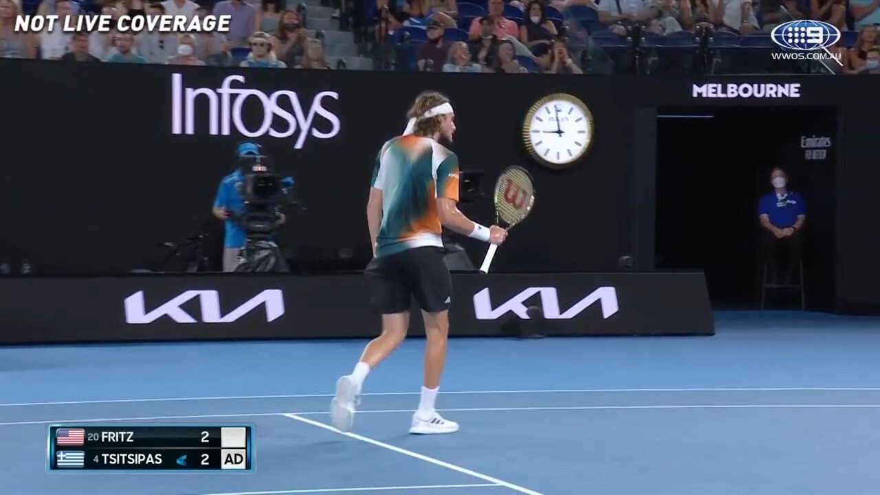 tsitsipas serve 0012