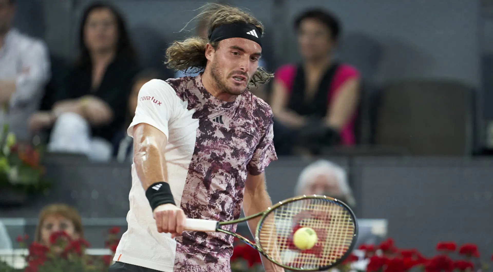 tsitsipas serve 0013