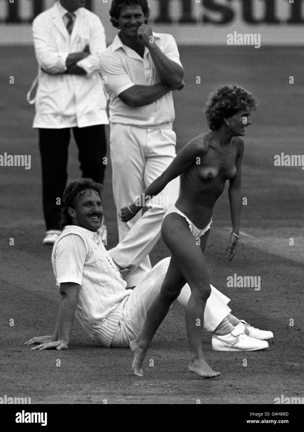 twickenham streaker 0048