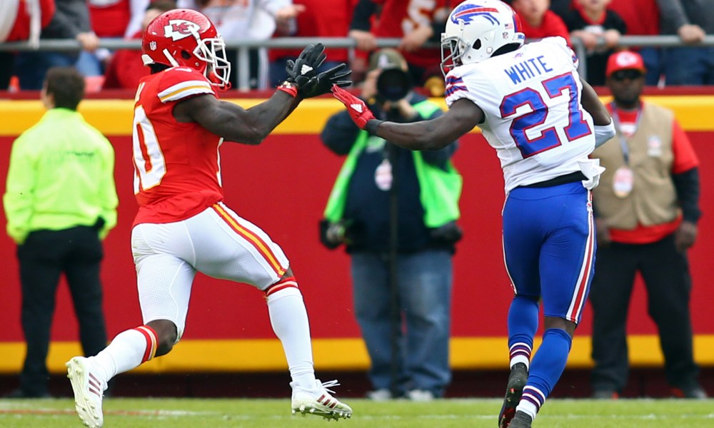 Tyreek Hill Bills jersey.