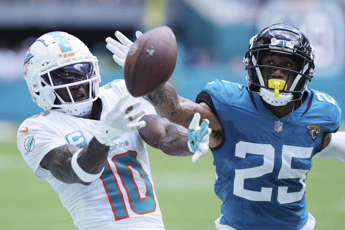 tyreek hill vs bills 0015