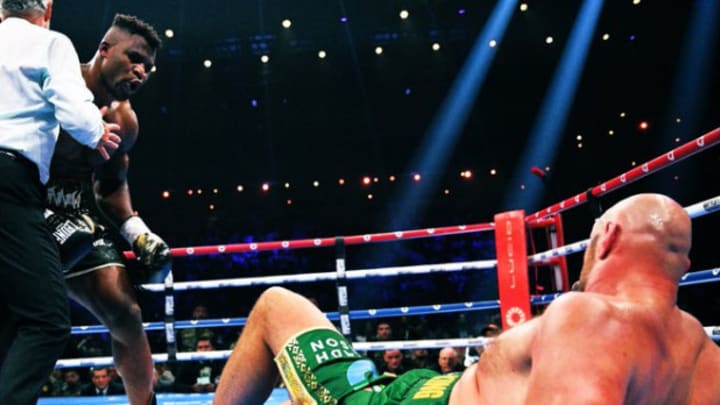 tyson fury knocked down 0028