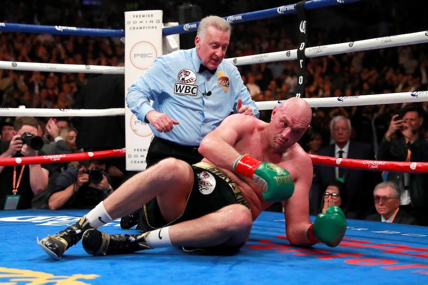 tyson fury knocked down 0034