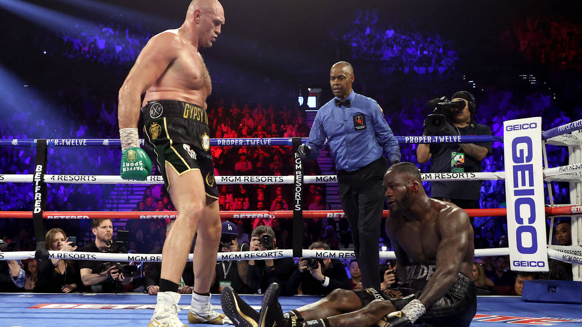 tyson fury knocks out deontay wilder 0021