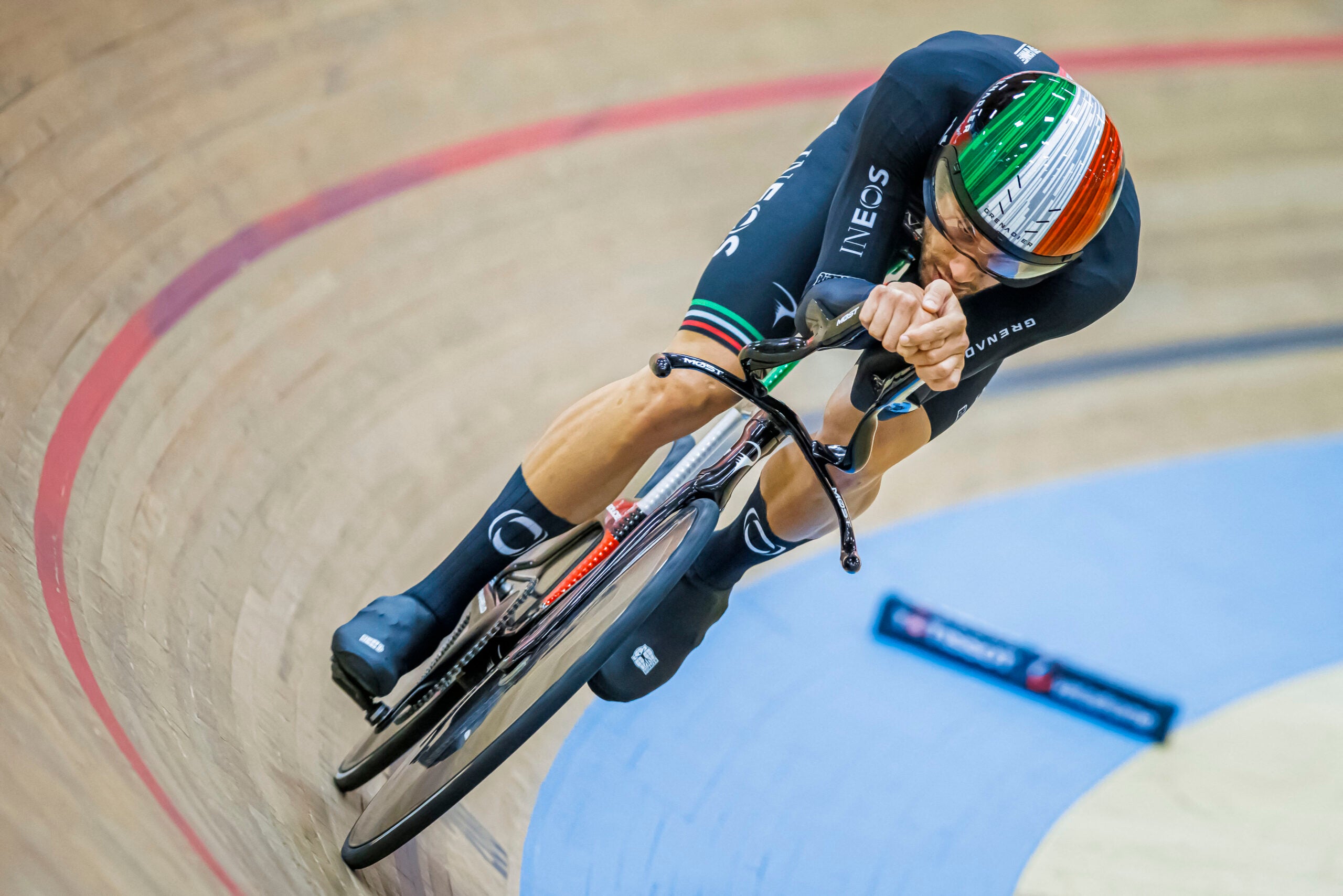 uci hour record 0009
