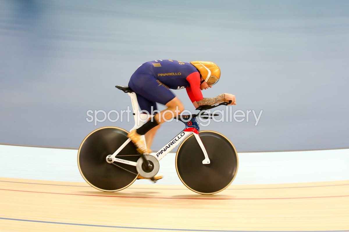 uci hour record 0030