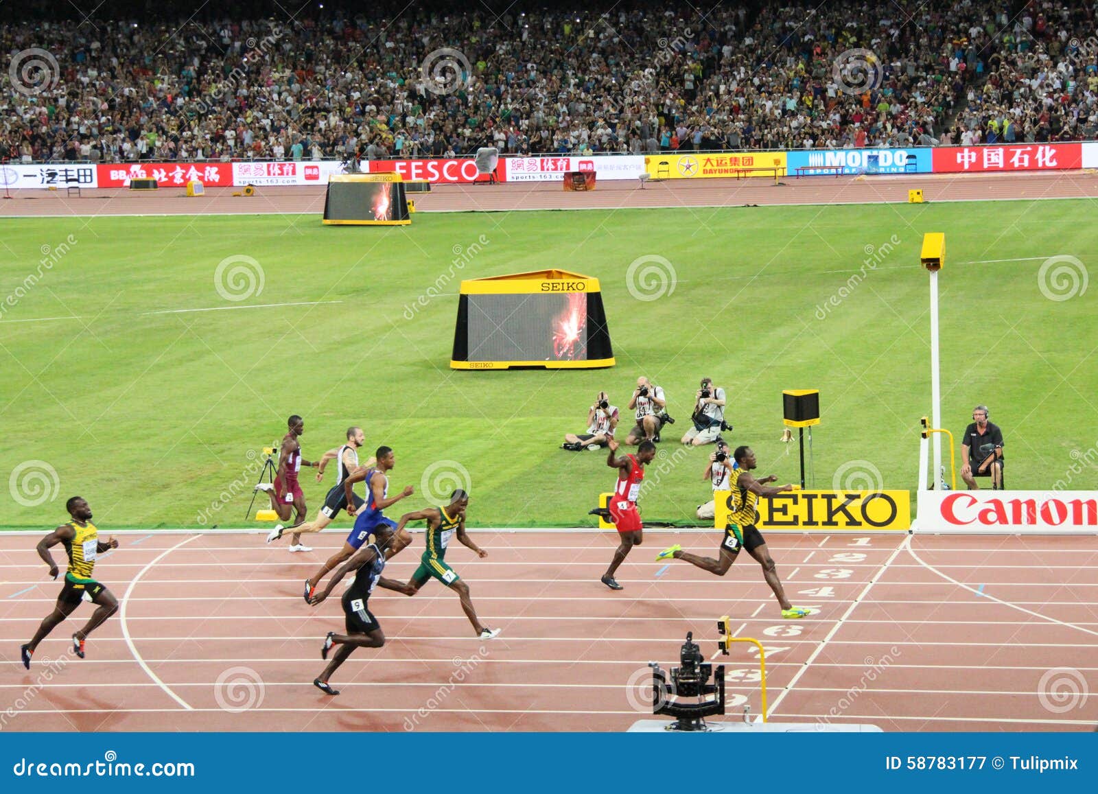 usain bolt finish line 0014