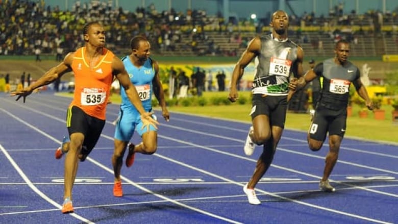 usain bolt finish line 0024
