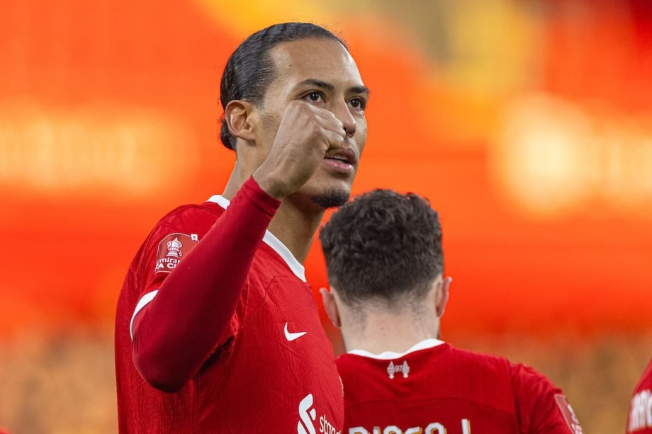 van Dijk photo 0067