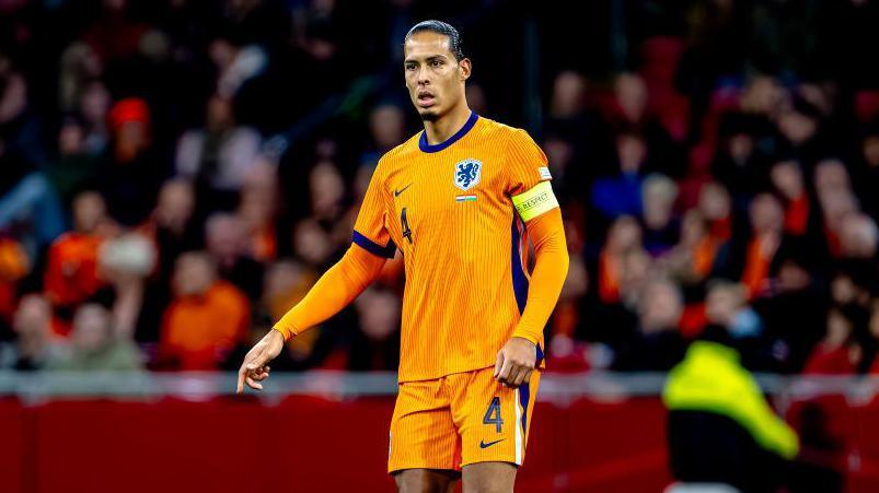 van Dijk photo 0093
