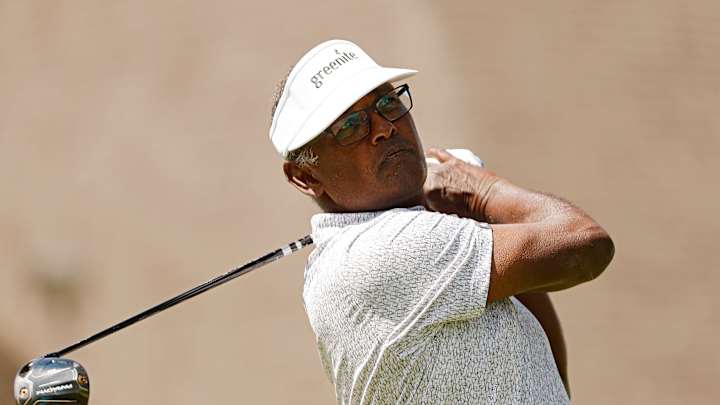Vijay golfer 0040
