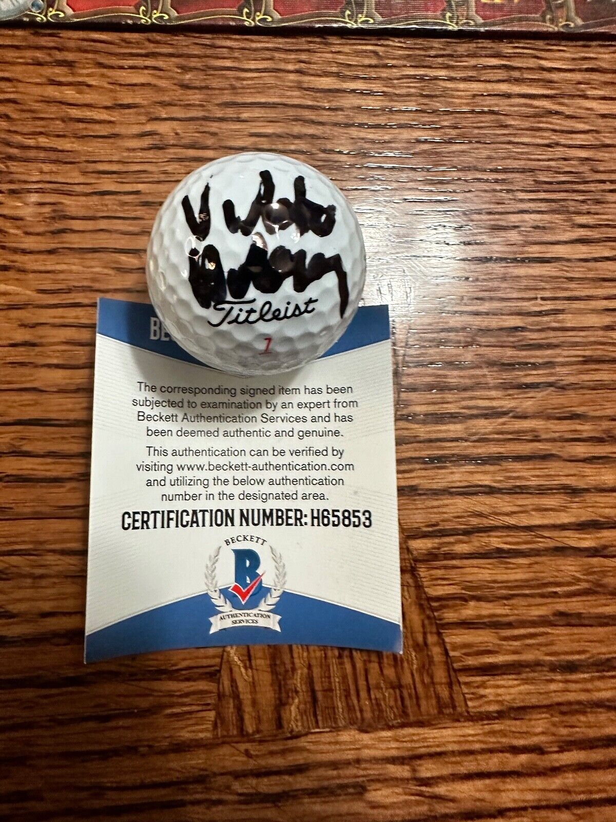viktor hovland autograph 0026