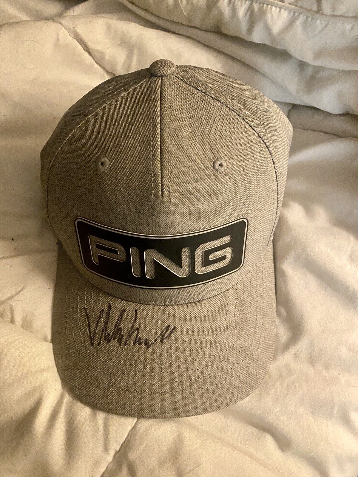 viktor hovland autograph 0044