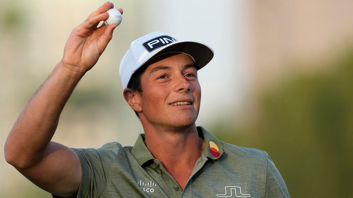 viktor hovland images 0029