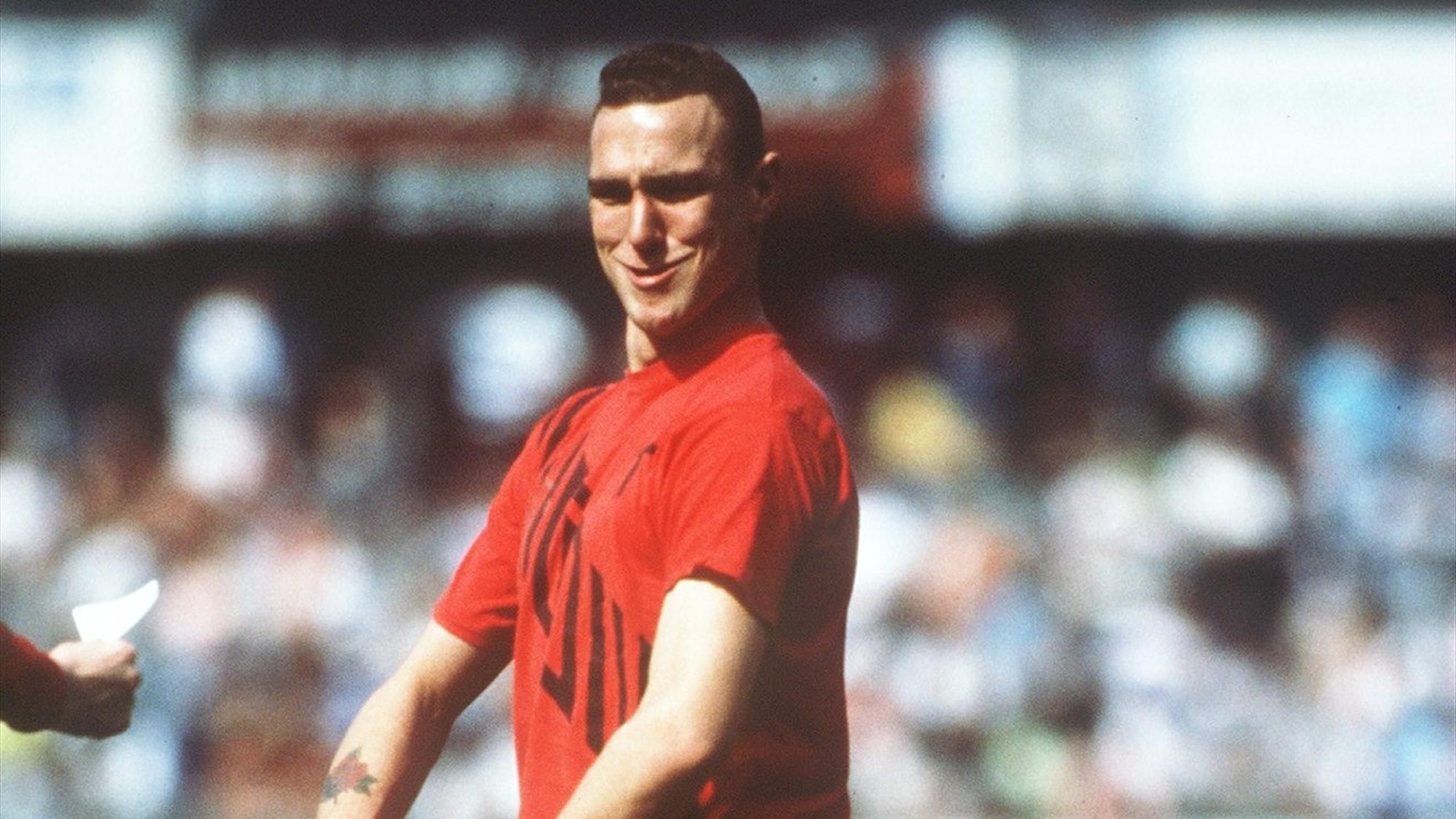vinnie jones soccer photo 0025
