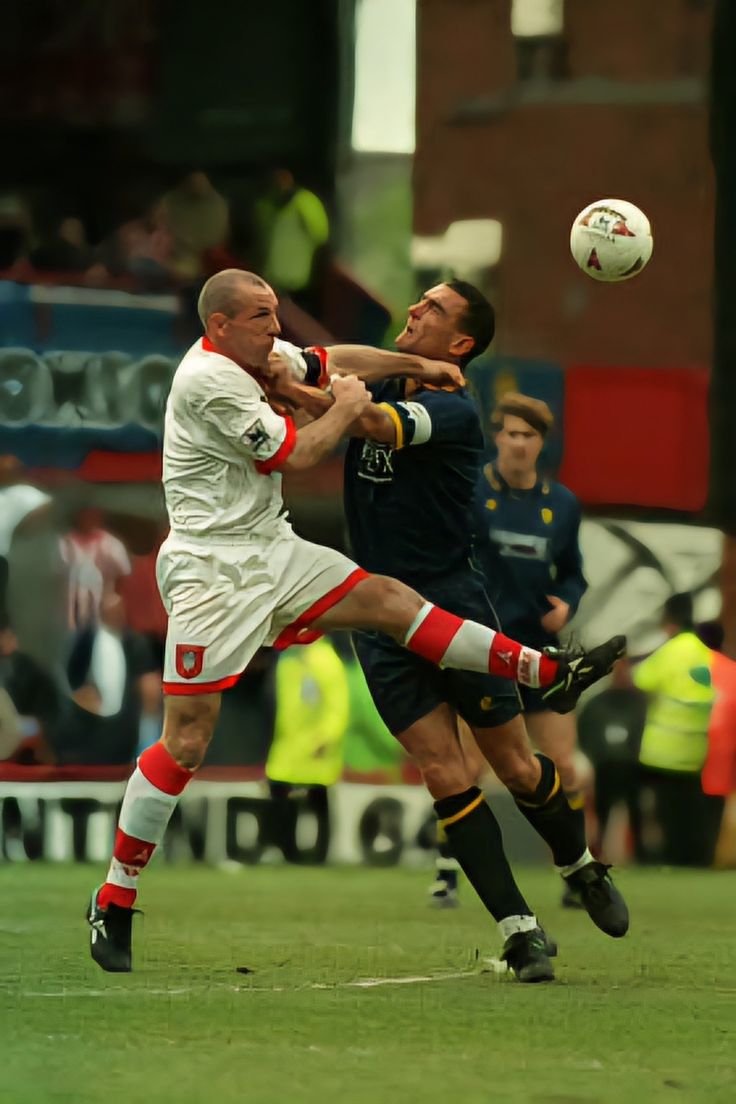 vinnie jones soccer photo 0036