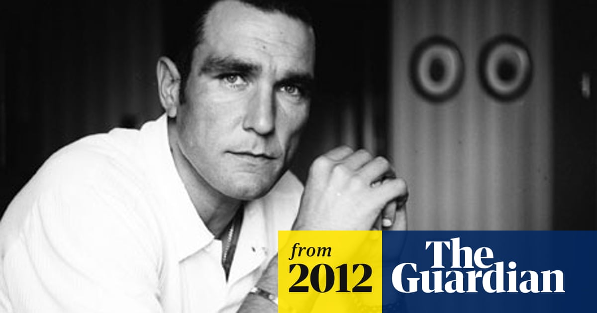 vinnie jones soccer photo 0052