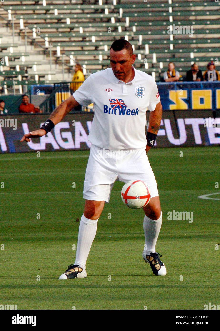 vinnie jones soccer photo 0095