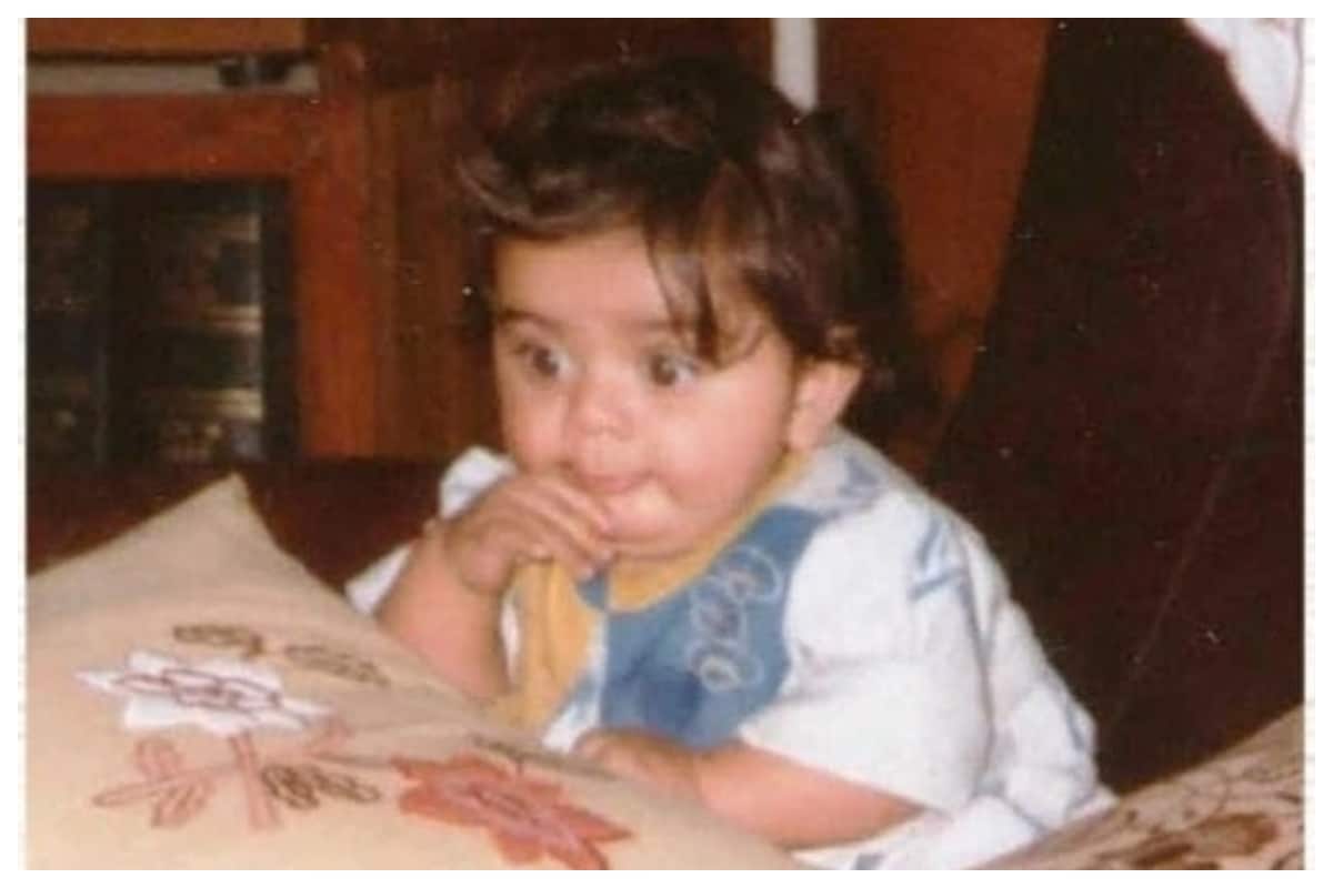 Virat Kohli early life images