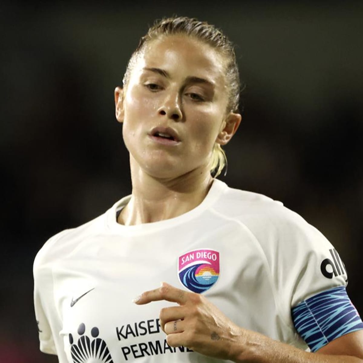 wallpaper abby dahlkemper 0047