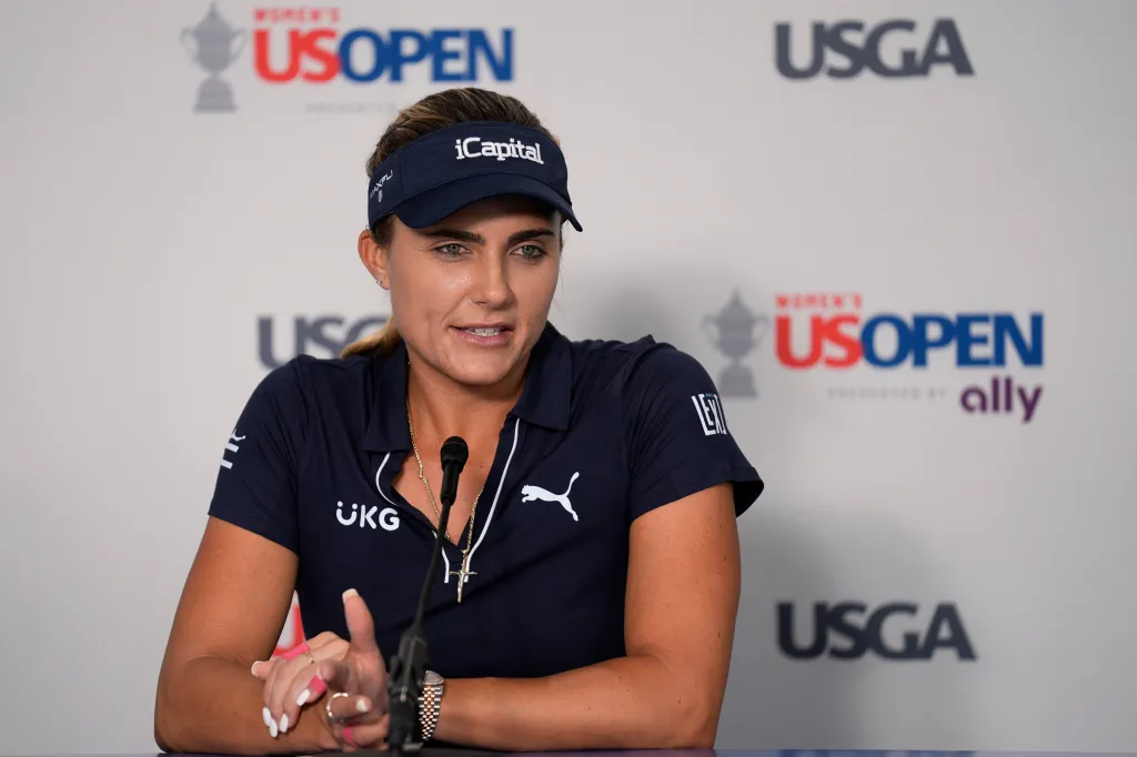 wallpaper lexi thompson